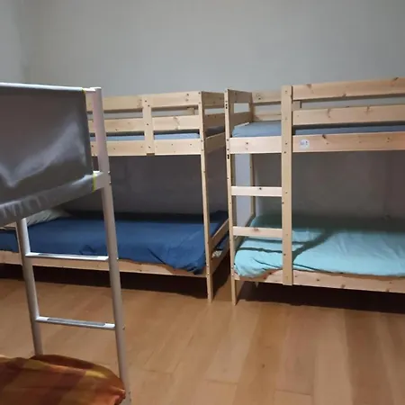 Casa de hóspedes In - Bed6 In A 6-bed Mixed